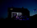 en nydelig konsert i perfekte omgivelser. det kunne ikke v�rt bedre. musikken, det visuelle og konsertplassen. til og med v�ret var p� v�r side. nils petter molv�r (trumpet), jan bang (sampling og div. duppeditt), audun kleive (trommer) og eivind �rseth (gitar).