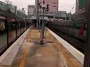 往尖東列車( SP-1900 ) 駛離港鐵沙田站 P3 + 往羅湖列車 ( MLR ) 駛進港鐵沙田站 P1