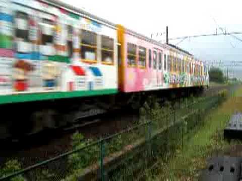 貨物鉄道博物館横から。