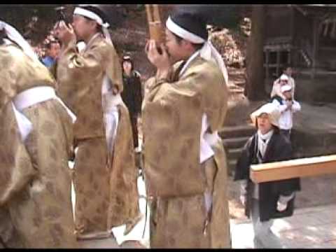 The ONTOHSAI festival in Suwa Taisha ...