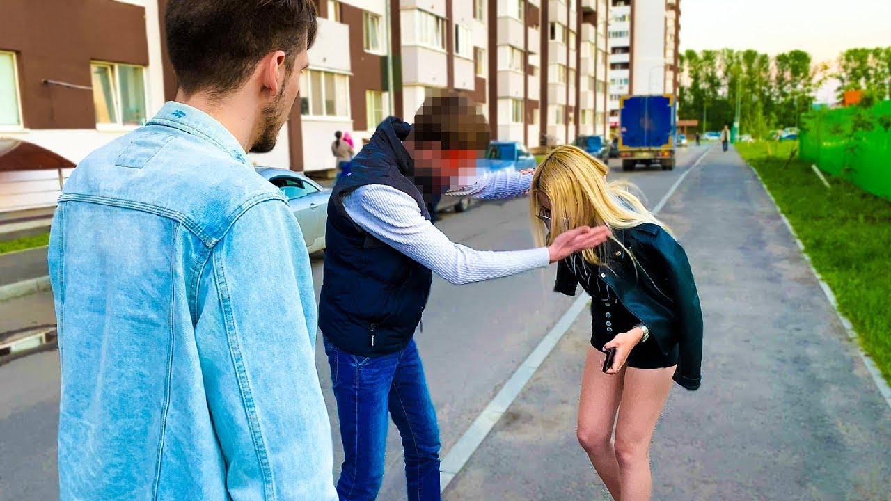 Чувак оформил свою девушку в два ствола за компанию с другим мужиком