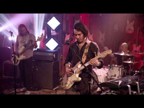 GuitarCenterTV - An exclusive clip of thenewno2 performing