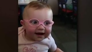 Viral General - Baby see her parent for the first time, her reaction is so lovely, big smile and smile :D