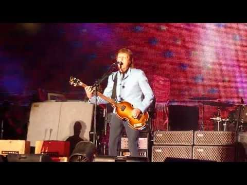 eight - Paul McCartney - Eight days a week (Belo Horizonte, Brasil, 2013) Out there Tou 2013 First time ever played live.