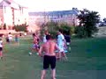 jag har �ppnat journalfilmsarkivet och hittat ett par goa klipp. h�r �r det dock fotboll men inte cl eller vad skit som helst. det �r jesper som lirar  i vit senegal-tr�ja med gr�nt p� axlarna med zlatan i helvit nike-dress p� limhamnsf�ltet, strax bredvid bosse larsson-stenen minsann. det �r filmat med telefonkameran och duger antagligen inte som bevismaterial... men fr�ga jesper s� f�r ni h�ra. han brukar ju gilla att skryta mer �n n�gon annan av oss :-). 