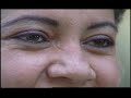 Este video de Alianza intercambios fue realizado en el año 2005. Mujeres con vida presenta testimonios alentadores de mujeres nicaragüenses que conviven con VIH/Sida. El video de seis minutos muestra que un factor importante de infección es la imposibilidad de negociar relaciones sexuales protegidas con sus parejas, confirmando que el VIH/Sida es otra expresión de la violencia contra las mujeres. A través de entrevistas aleatorias en la calle revela cómo inciden los estereotipos y actitudes machistas en la propagación del virus. Más información en: www.alianzaintercambios.org