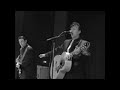 Pete Hutton & The Beyonders / Hound Dog in Evian Elvis Show
