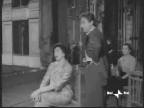 Alberto Sordi Prove al teatro Mi permette, babbo! 1956