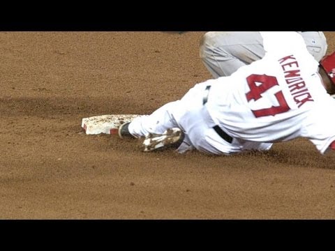 Video: Kendrick's RBI double