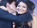 Anushka smells her co-actors