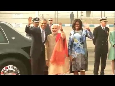 airport - The US President, Mr. Barack Obama & First Lady Michelle Obama being warmly welcomed by the Prime Minister, Shri Narendra Modi, in New Delhi on January 25, 2015.