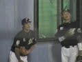 20070825横須賀　ボールに当たる定岡選手（ロッテ）