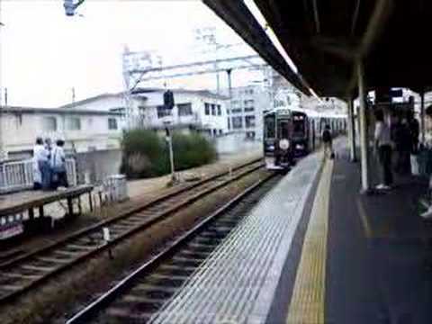 阪急９０００系貸切列車通過