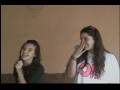 videos de Sofi y caro Kissed a girl!