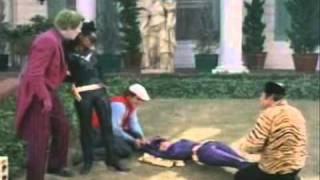 Old-school Batgirl in Peril