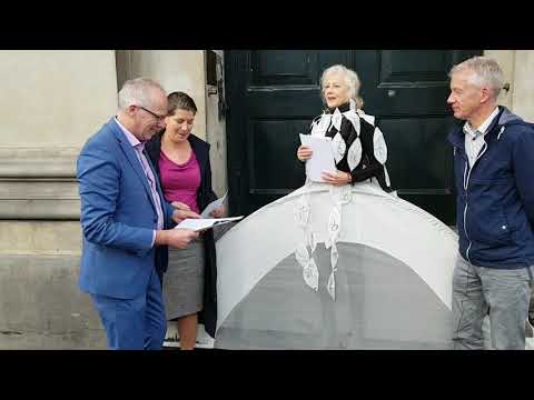 Aanbieden pamflet Brug tRug