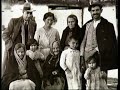 Parte inicial del documental sobre los sucesos de Casas Viejas (Director Basilio Martin Patino, 1996) comentado por José Luis García Rúa, antiguo profesor emérito de la facultad de filosofía de la universidad de Granada y actual militante anarcosindicalista en la CNT-AIT.REPRESIÓN ASESINATOS CAMPESINOS HUMILDES ANARQUISTAS CNT FAI CONFEDERACIÓN NACIONAL DEL TRABAJO ASOCIACIÓN INTERNACIONAL DE TRABAJADORES FEDERACIÓN ANARQUISTA IBÉRICA BRUTALIDAD REPÚBLICA AZAÑA AZAÑA