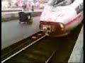 How Trains Make Love How Trains Make Love