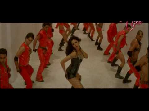 romance, paresh rawal, romance in car, kaarwal