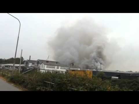 0 in Fahrtbiergarage in Flammen