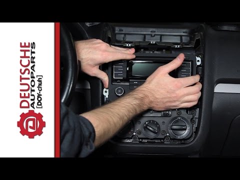how to fit aux in golf