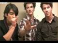 Happy Holidays from the Jonas Brothers to Team Jonas