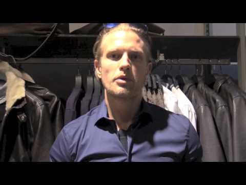 how to look fit in a t shirt