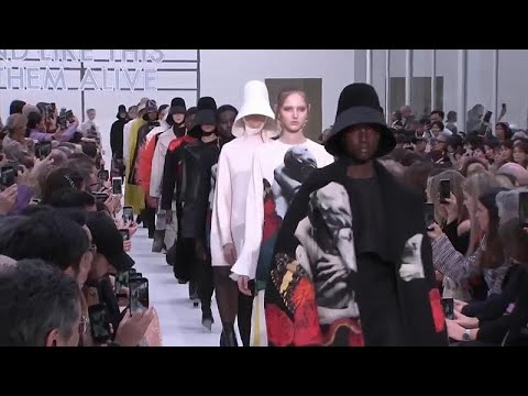 Fashion Week Paris: Punk, Pantoffeln und Perlenketten
