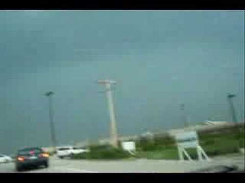 Strong thunderstorm West St.LOuis county