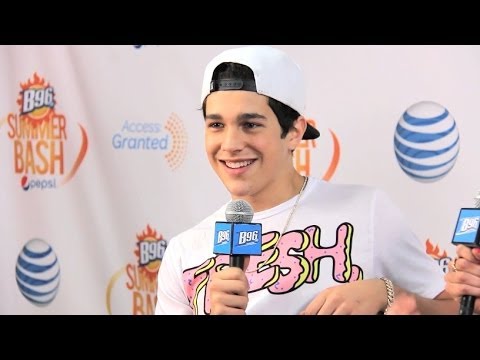 Austin Mahone Backstage At The B96 Pepsi Summer Bash In The AT&T Access Granted Lounge