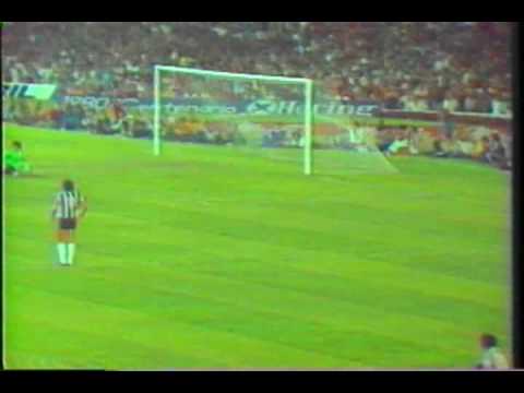 VIDEO: revive los mejores goles de Zico, quien dirigirá a Neymar en Lima