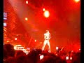 Rihanna - Disturbia & Breaking Dishes (live) Rihanna - Disturbia & Breaking Dishes (live)