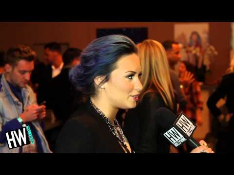talks - Demi Lovato Talks Hating Her X Factor Performance & 'Neon Lights' Tour! Subscribe to Hollywire | http://bit.ly/Sub2HotMinute Send Chelsea a Tweet! | http://b...