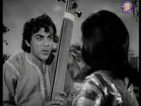Mahmood - Watch Pashupati - Mahmood & Mumtaz - Pati Patni. Click http://www.rajshri.com/moviescene/MovieScene.asp?page=1 to watch more movie scenes.