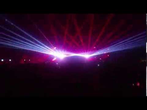 Sasha - Watch Sasha celebrating the 20th year of the essential mix in style, by tearing up Room 1 at The Warehouse Project. For the full track list head to http://ww...