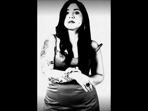 morrison - Carla Morrison - The Truth (2013) (Letra) Estas son palabras de Carla Morrison: tenia muchas ganas de grabar algo en casa.. desde el garage band y en pijamas...