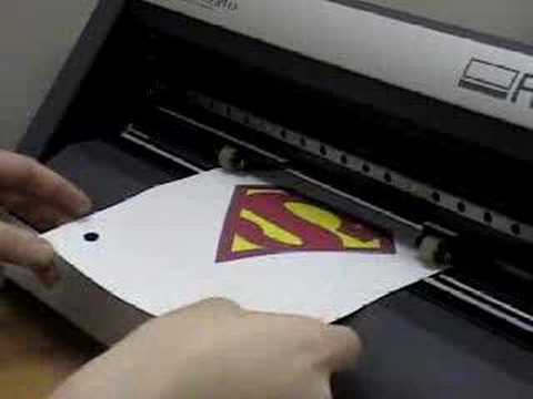 cutter - Josh Ellsworth http://www.joshellsworth.com shows you versatility with the Roland GX-24 Vinyl Cutter. This Tutorial will show you how to utilize the optic ey...