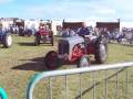 videos de Classic tractors driving around arena - West Show 2008
