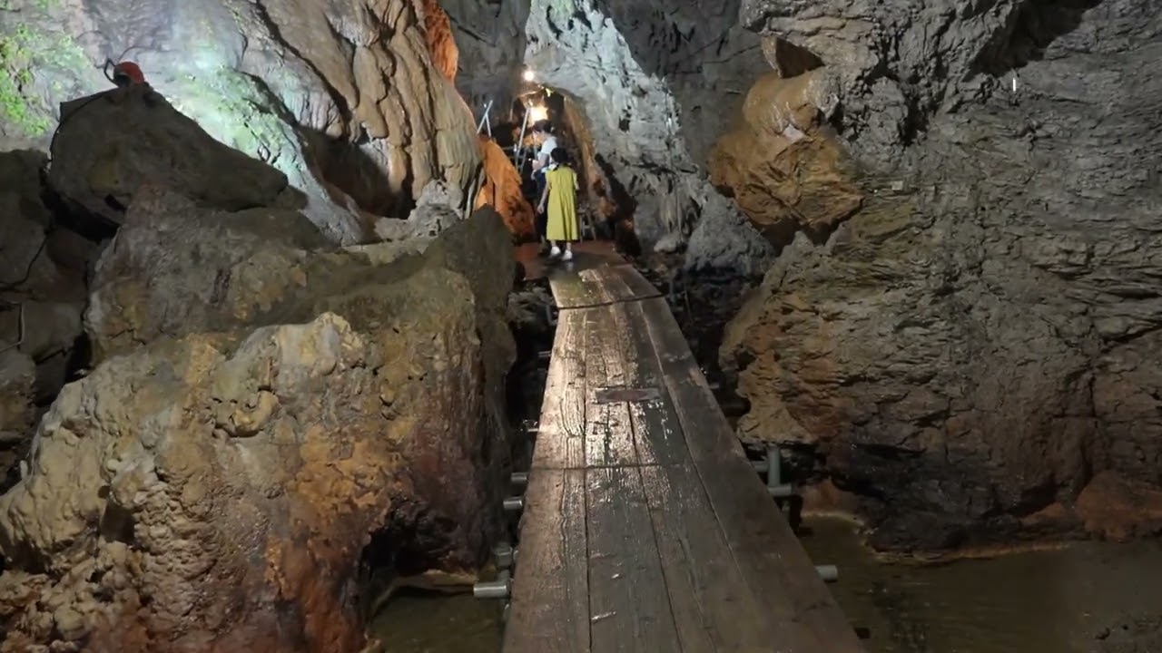 うるま市ガイドマップ「うるまいろ」 CAVE OKINAWAの画像