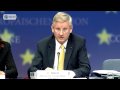 Kosovo at Risk Due to Economic Crisis, Bildt Says