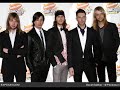Secret- Maroon 5 (with lyrics)