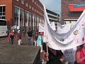 Campingbewoners demonstreren bij de Provincie Campingbewoners demonstreren bij de Provincie