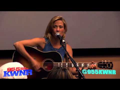 Sheryl Crow – 95.5 KWNR Solo Acoustic Performance (23 April 2013)