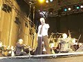 peter johansson sjunger who wants to live forever tillsammans med symfoniorkestern i vasaparken norrk�ping 080821. matilda hansson k�rar. usel bildkvalitet men njut av s�ngen och musiken.