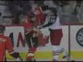 videos de Ole-Kristian Tollefsen vs. Jarome Iginla 12-1-07