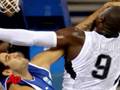 Olympics '08: U.S. Basketball Tromps Greece