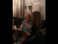 Wende Bos wordt voorgelezen door Manuela