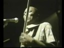 heineken concerts  2000   
abril 2000 s�o paulo
 
tom brasil
dia 05/abril

* lenine  convida

richard bona:  contrabaixo/vocal

regis gizavo:  acorde�o/vocal

dominguinhos: acorde�o

marcos suzano: percuss�o

caju e castanha: pandeiros/vocal

fabulous trobadors ( jean claude sicre e jean marc enjalbert):  percuss�o

marcos suzano: percuss�o

pantico rocha: bateria

marcelo bernardes: flauta/sax

roteiro: br�ulio tavares

heineken concerts

projeto & produ��o : lpc projetos culturais
 
dire��o art�stica: toy lima

grava��o: tv cultura de s�o paulo