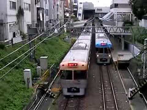 京王井の頭線 明大前駅