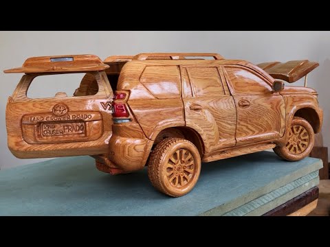 Toyota Land Cruiser Prado de madera